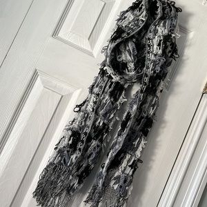 Lava Accessories Black & white shaggy vintage scarf